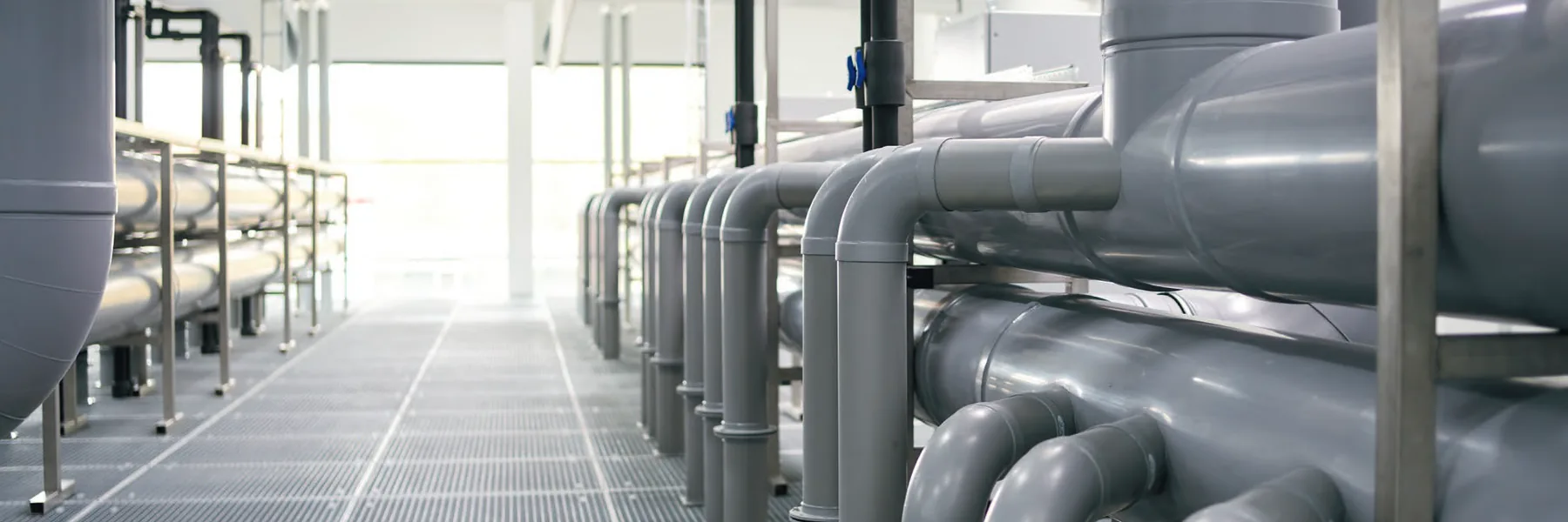 Pipework and vessels in a Heidinger plant room